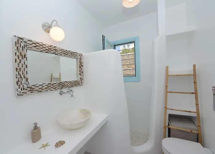 Danelina By Whitelist Mykonos * אורנוס